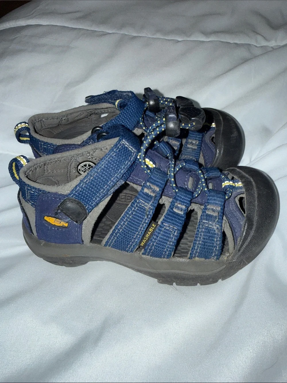 Keen Newport H2 Kids Sandals Blue Depths Gargoyle Size 9 Good Condition